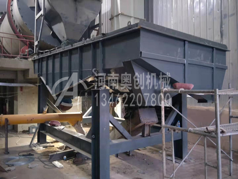 為了使振動(dòng)篩使用壽命更長(zhǎng)久，初次安裝調(diào)試時(shí)須注意以下幾點(diǎn)