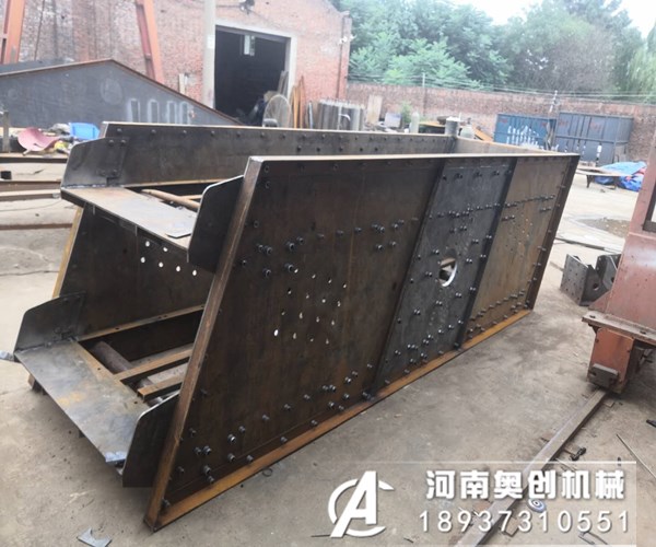 礦用振動篩變頻電機發熱什么原因造成的呀？